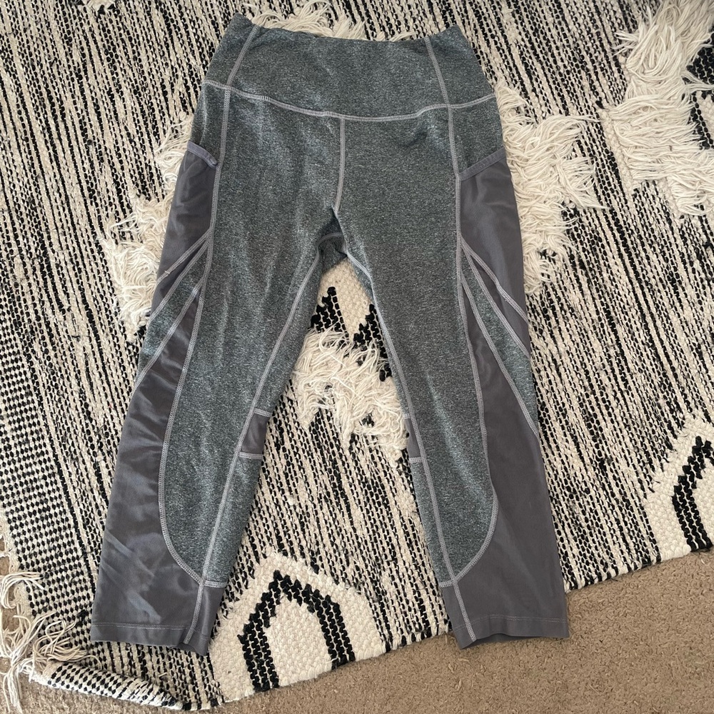 Gymshark cropped leggings with pockets